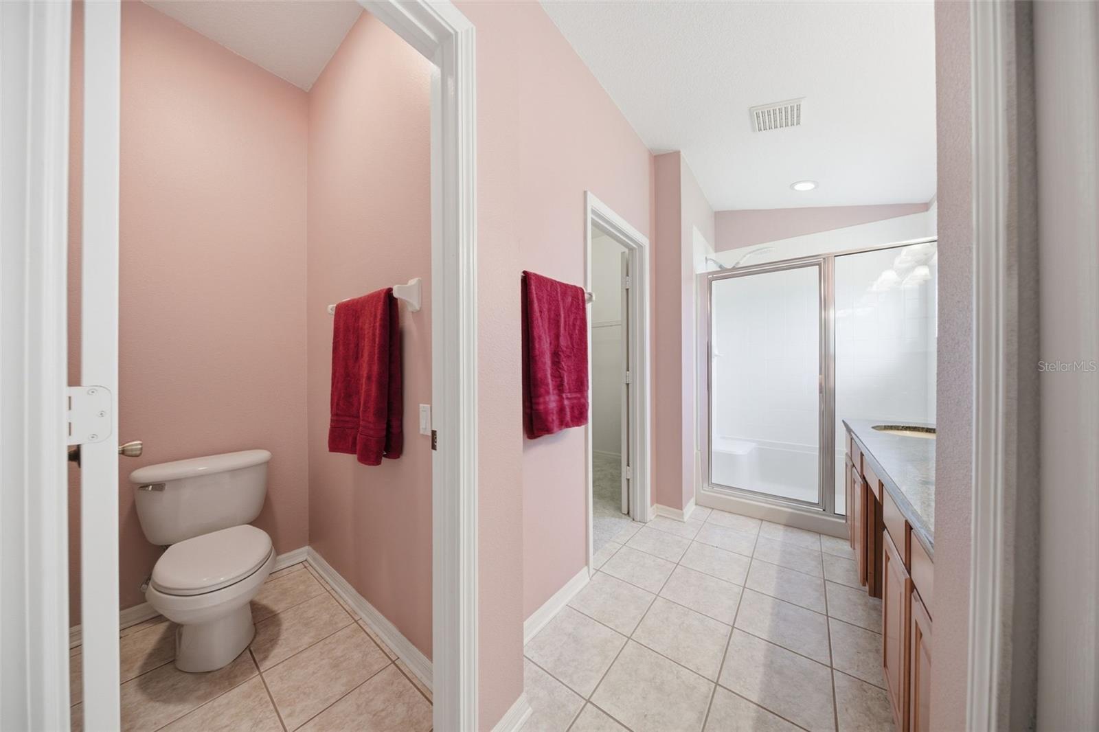 5600 SIR BARTON CT — photo 32