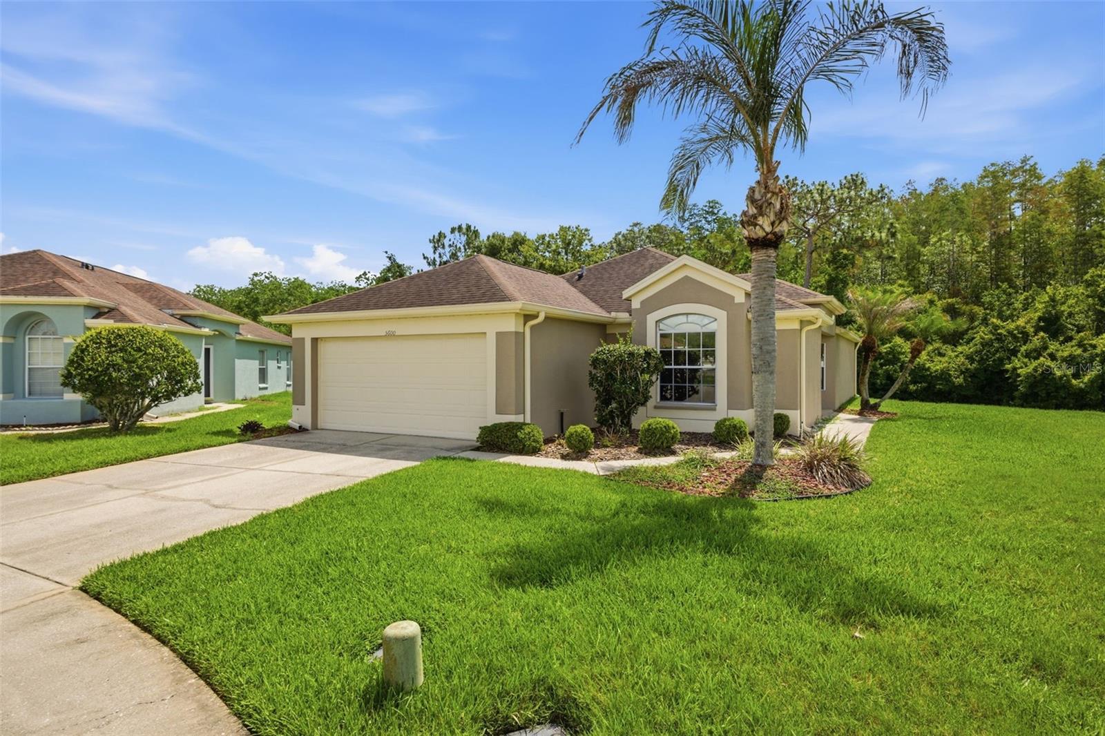 5600 SIR BARTON CT — photo 2