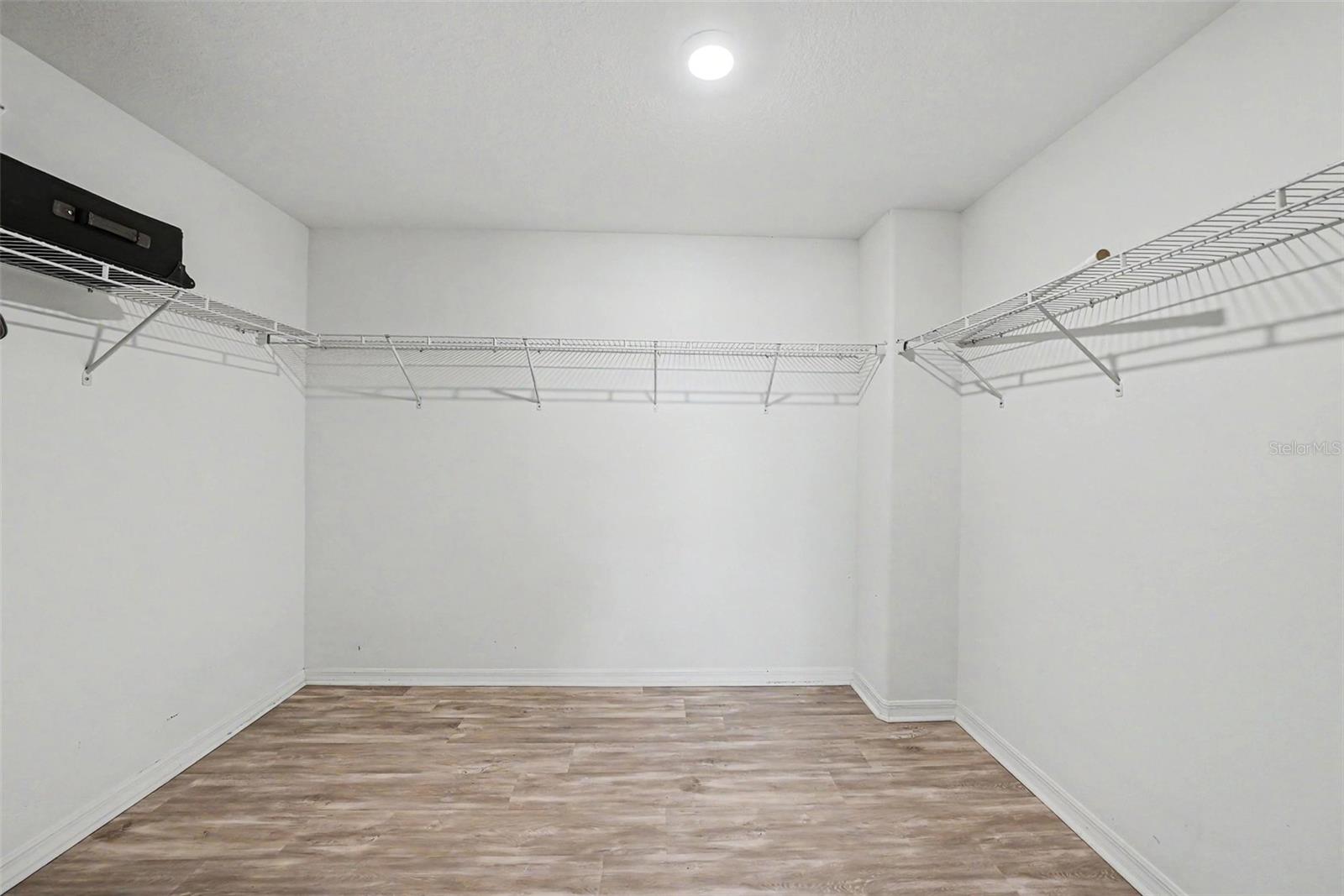 10829 CRUSHED GRAPE DR — photo 16