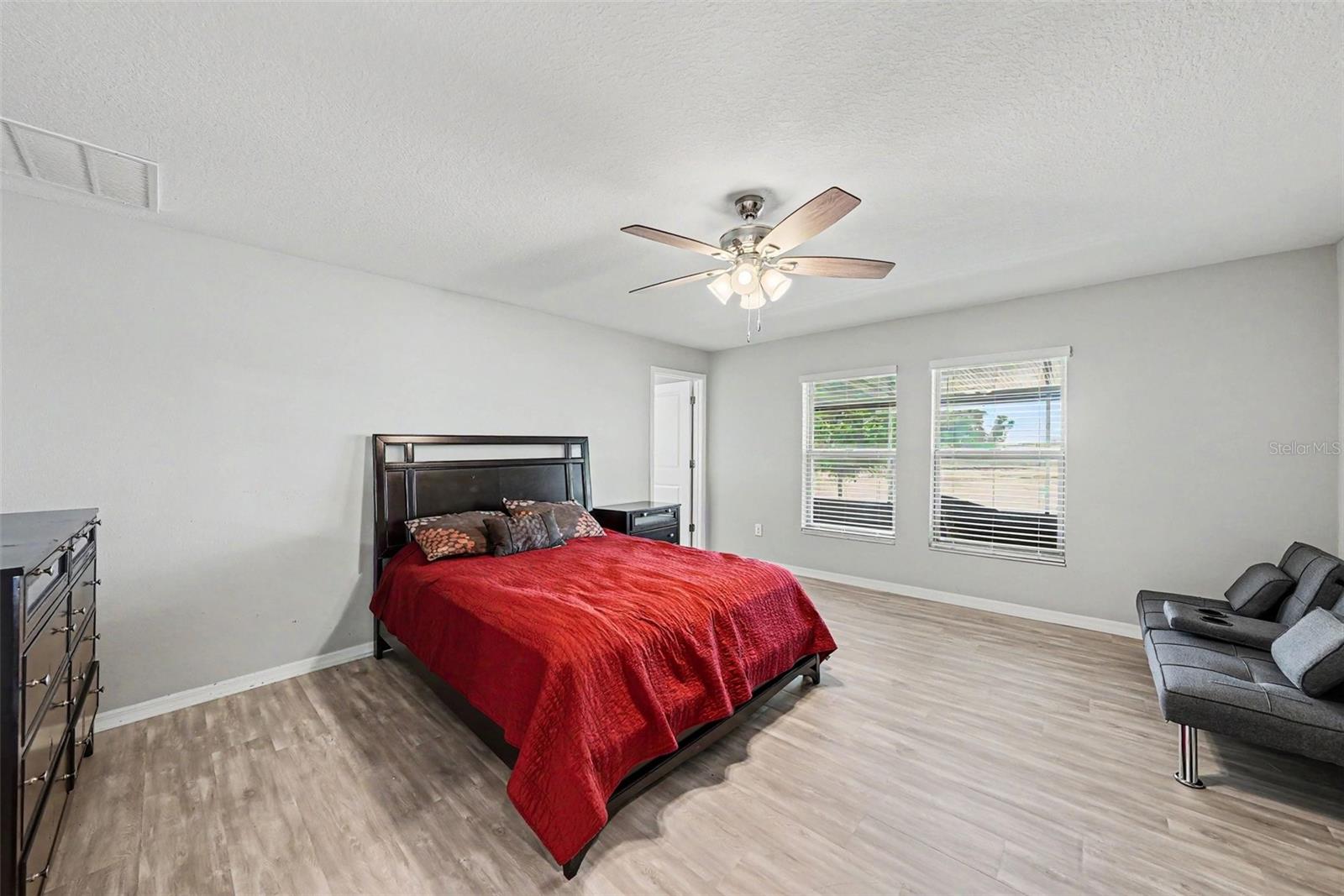 10829 CRUSHED GRAPE DR — photo 17
