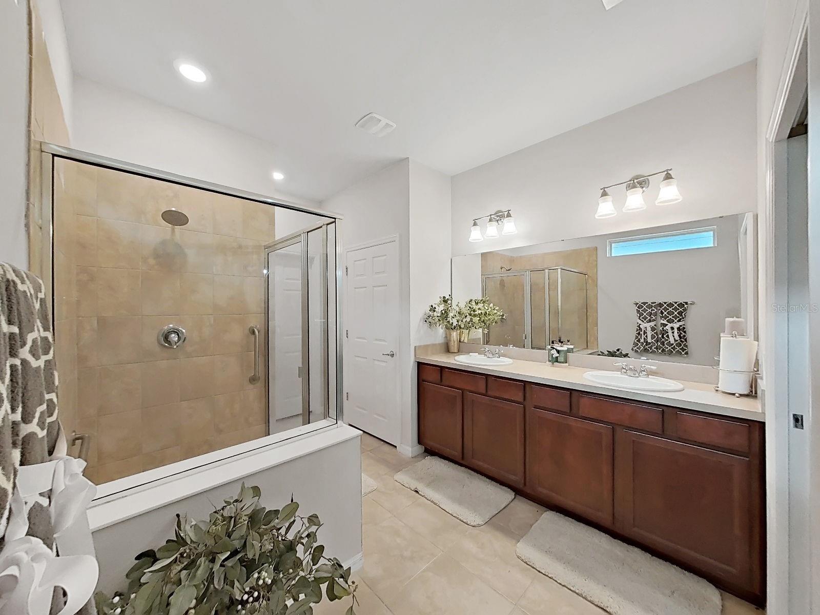 11121 GREEN HARVEST DR — photo 26