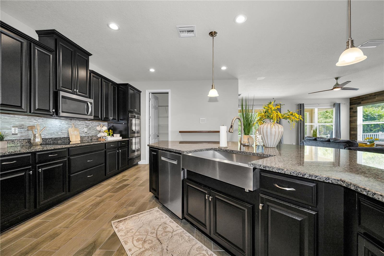 18233 ROSEATE DR — photo 7