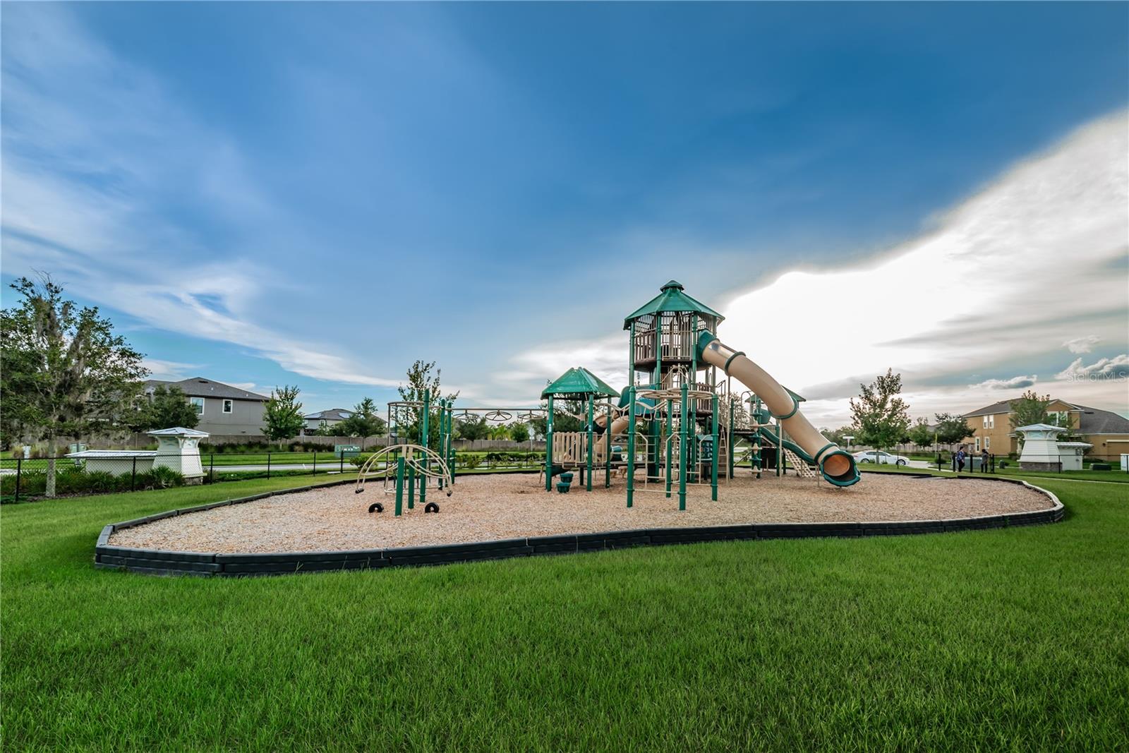 18233 ROSEATE DR — photo 62