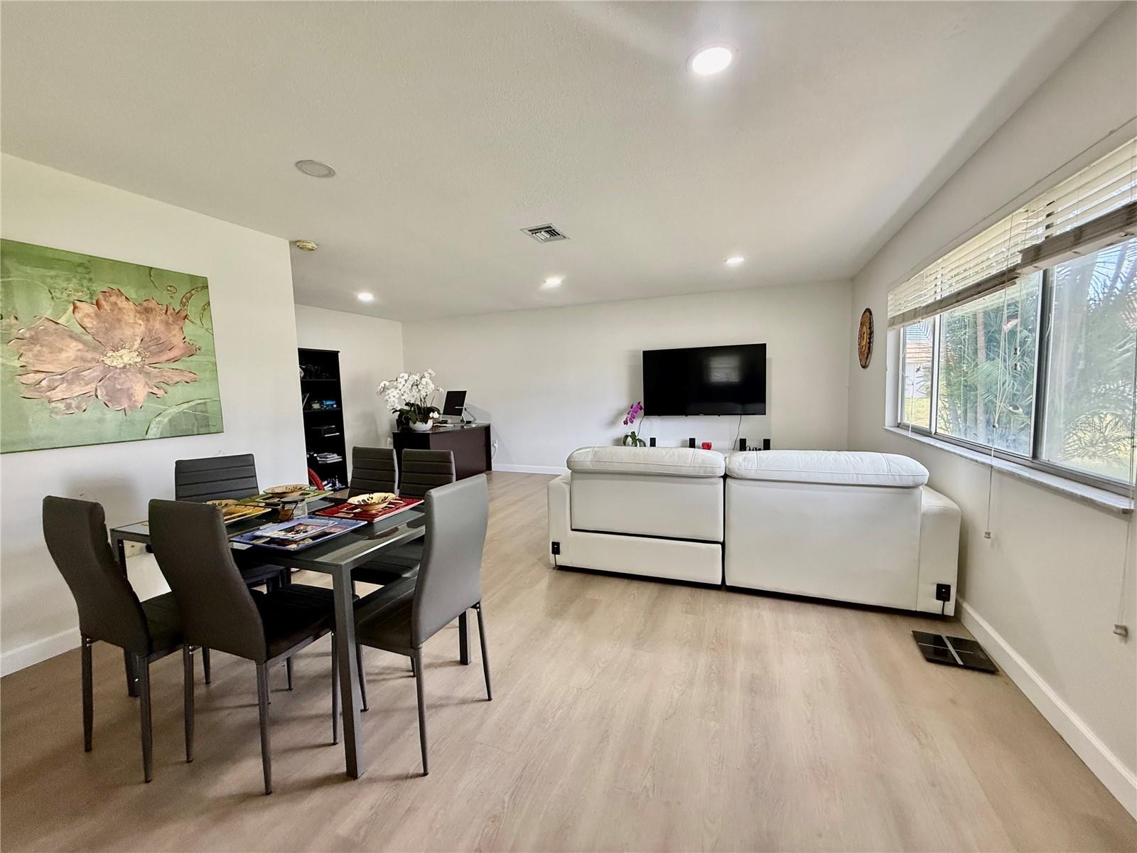 5440 RIVERBLUFF CIR #87 — photo 7