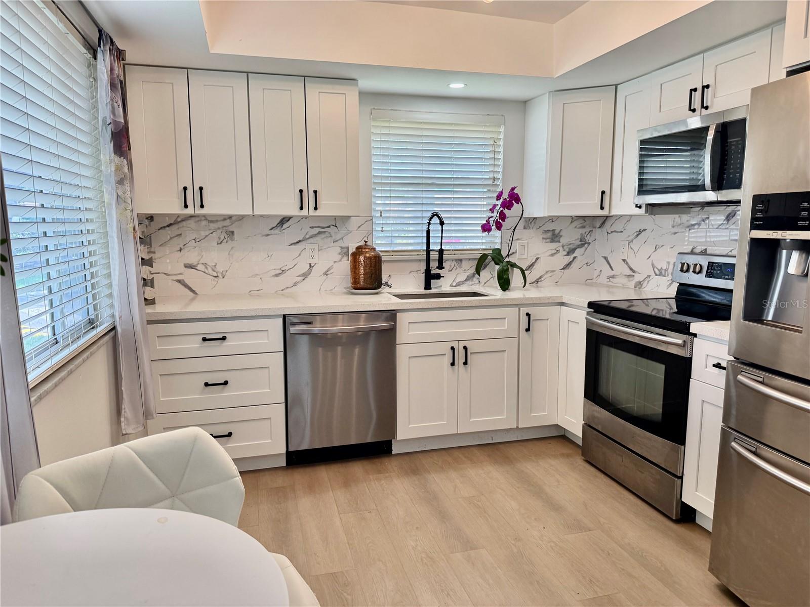 5440 RIVERBLUFF CIR #87 — photo 3