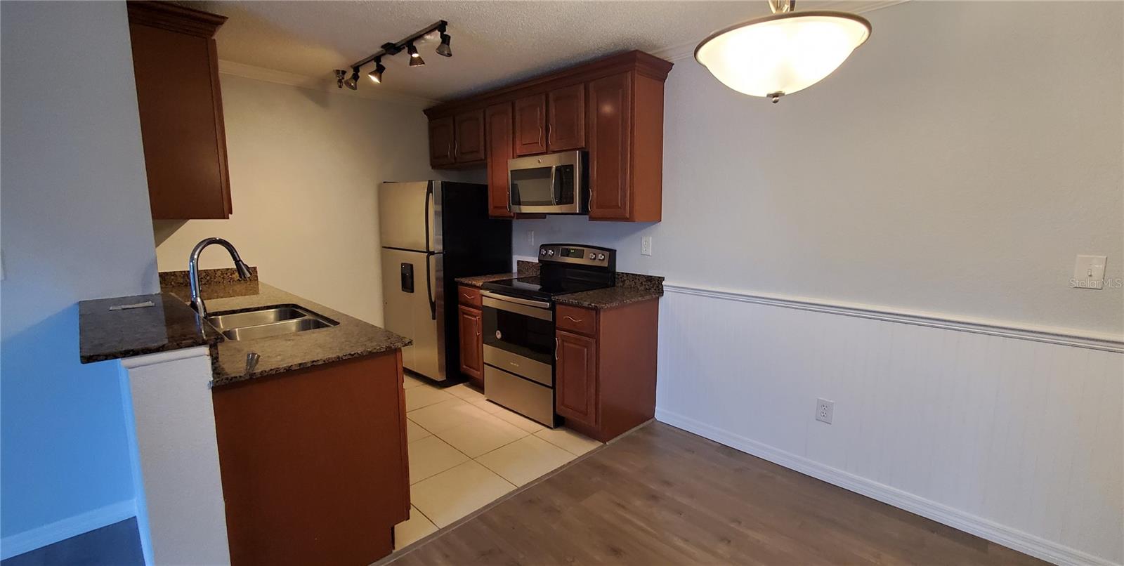 10263 GANDY BLVD N #403 — photo 4