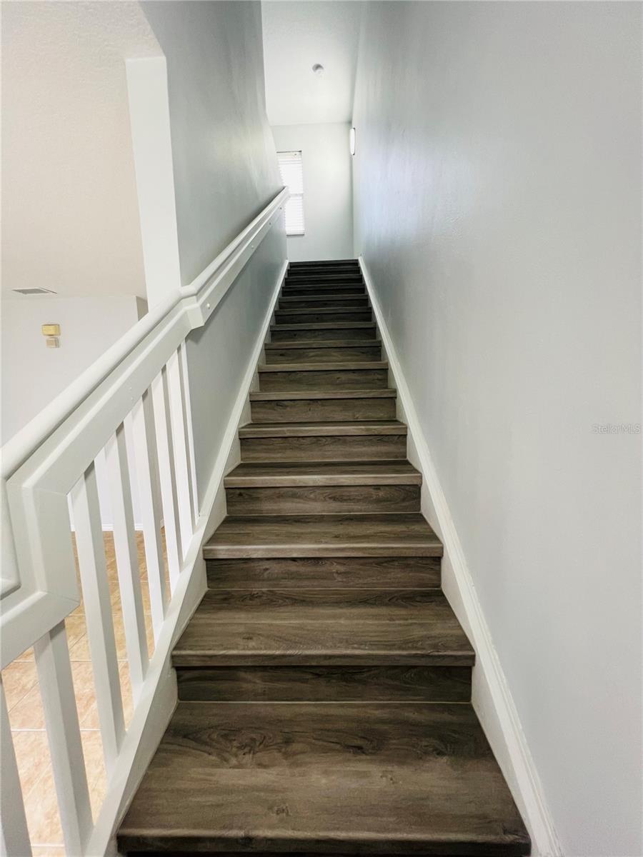 9096 IRON OAK AVE — photo 8