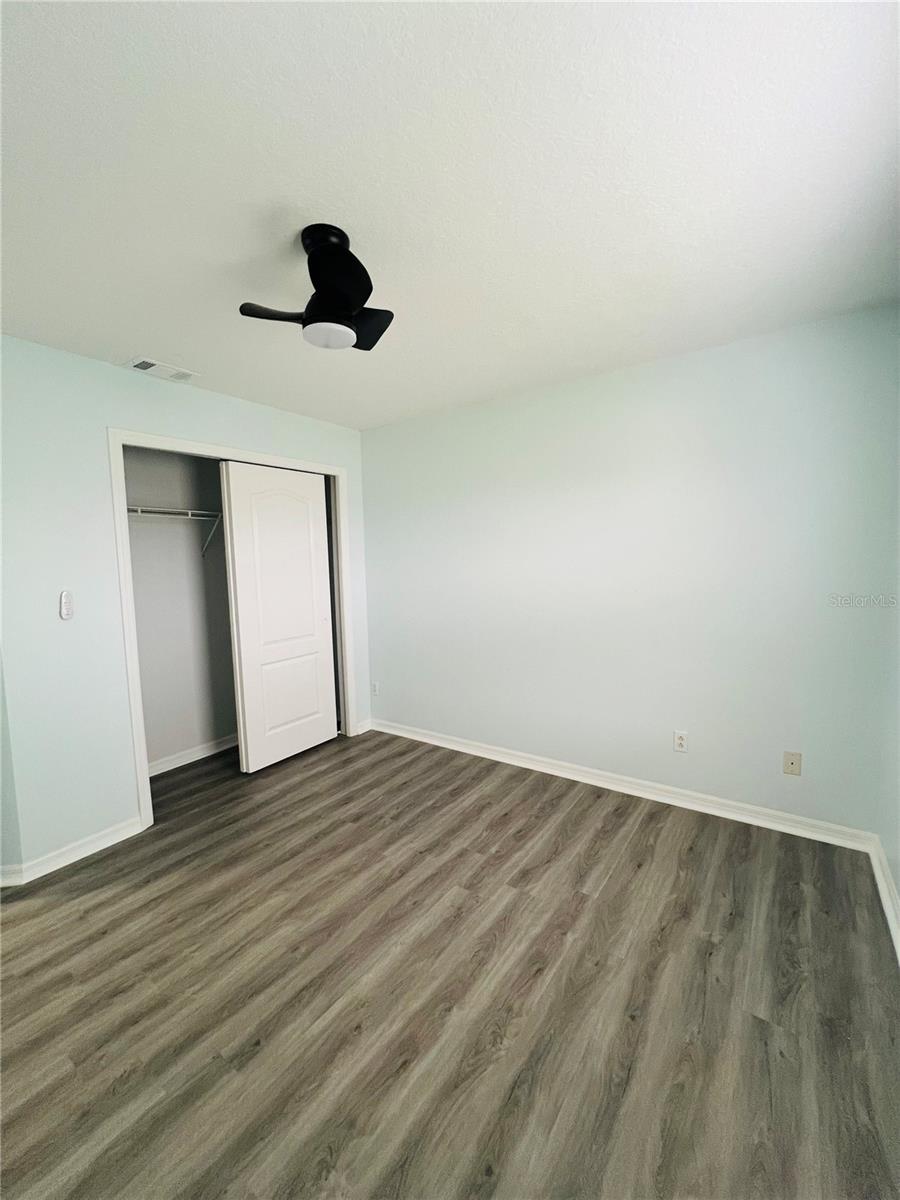 9096 IRON OAK AVE — photo 10