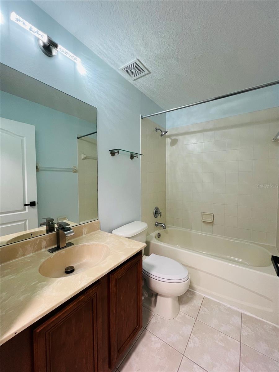 9096 IRON OAK AVE — photo 11