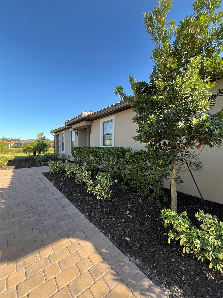 10433 MORNING MIST LN — photo 35