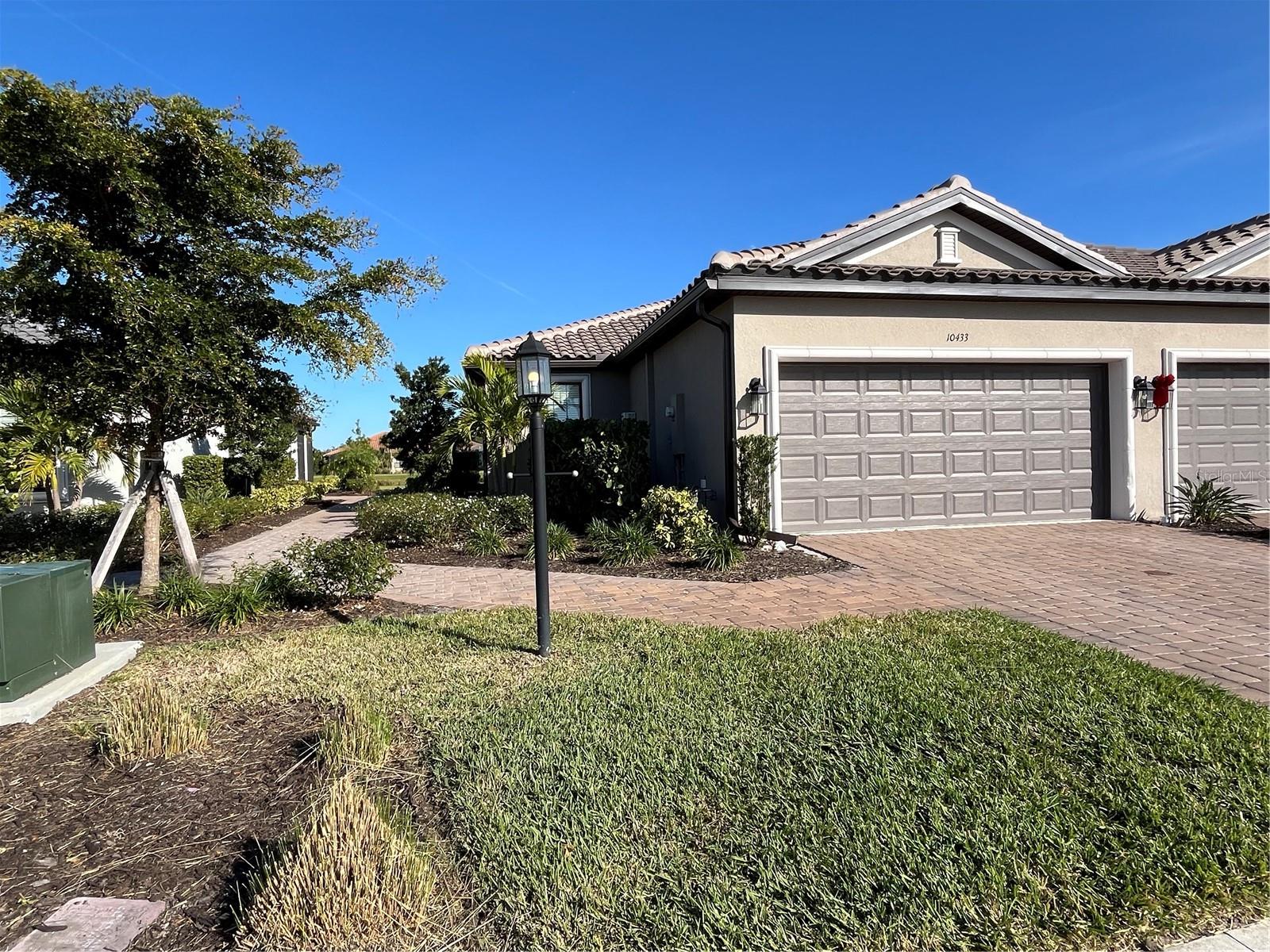 10433 MORNING MIST LN — photo 9