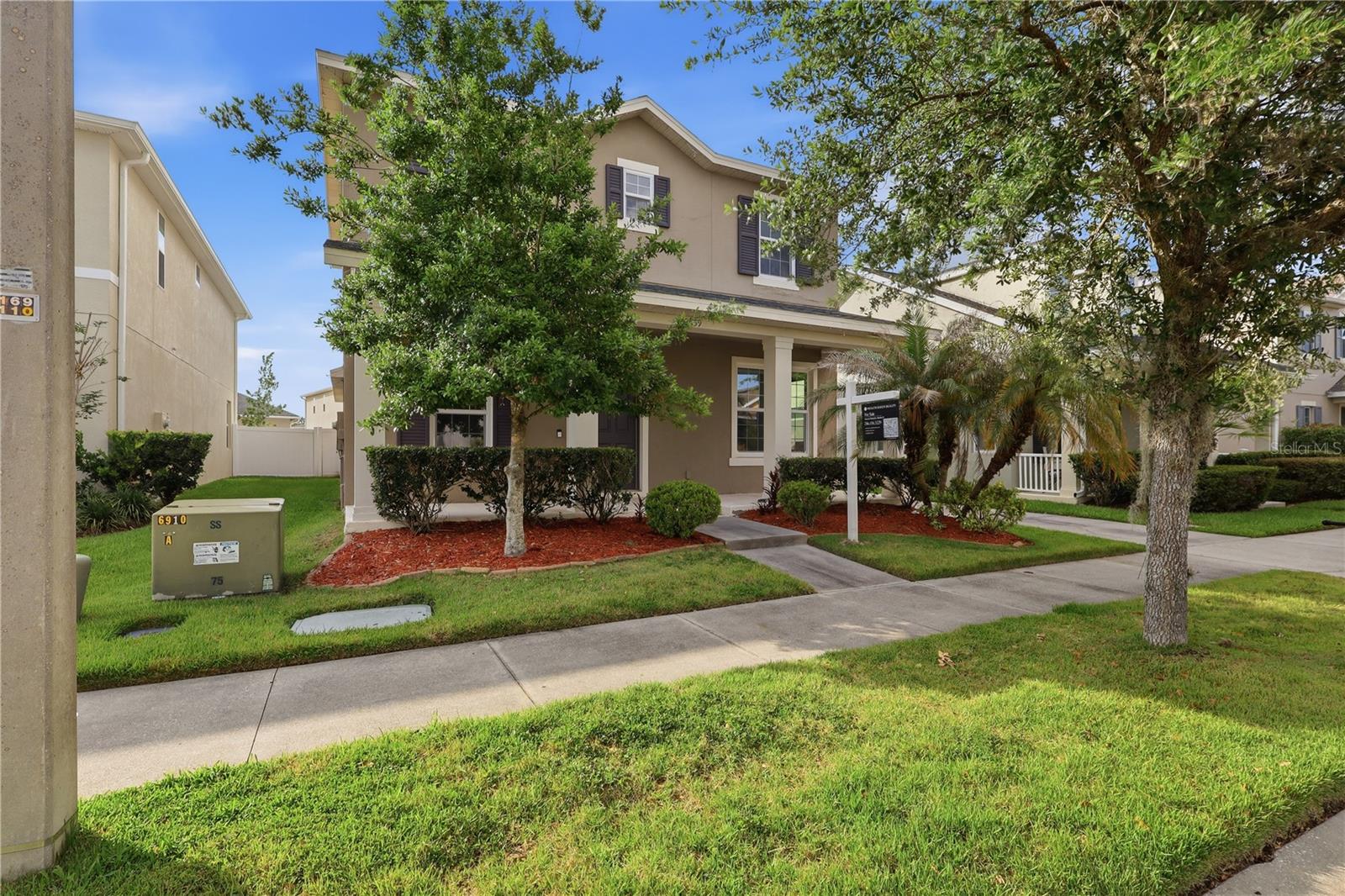 32659 HARMONY OAKS DR — photo 2