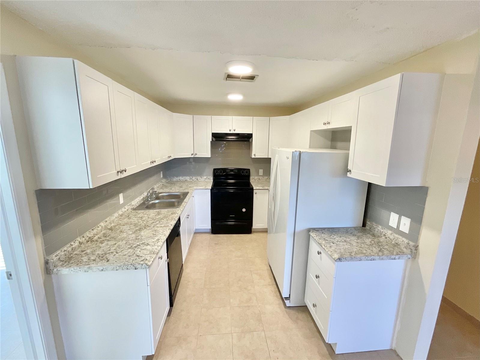 3127 CORONA DR — photo 4