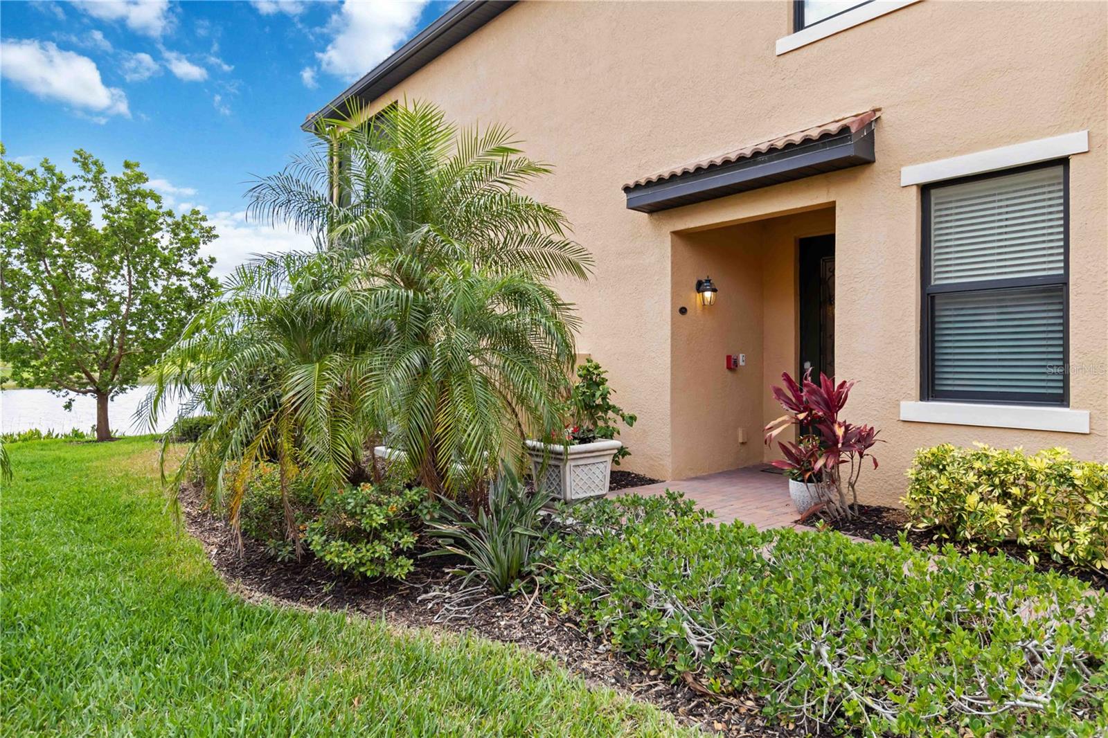 10805 TARFLOWER DR #101 — photo 42