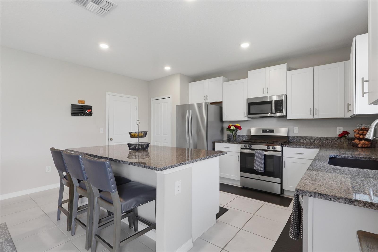 5052 WHITE CHICORY DR — photo 15