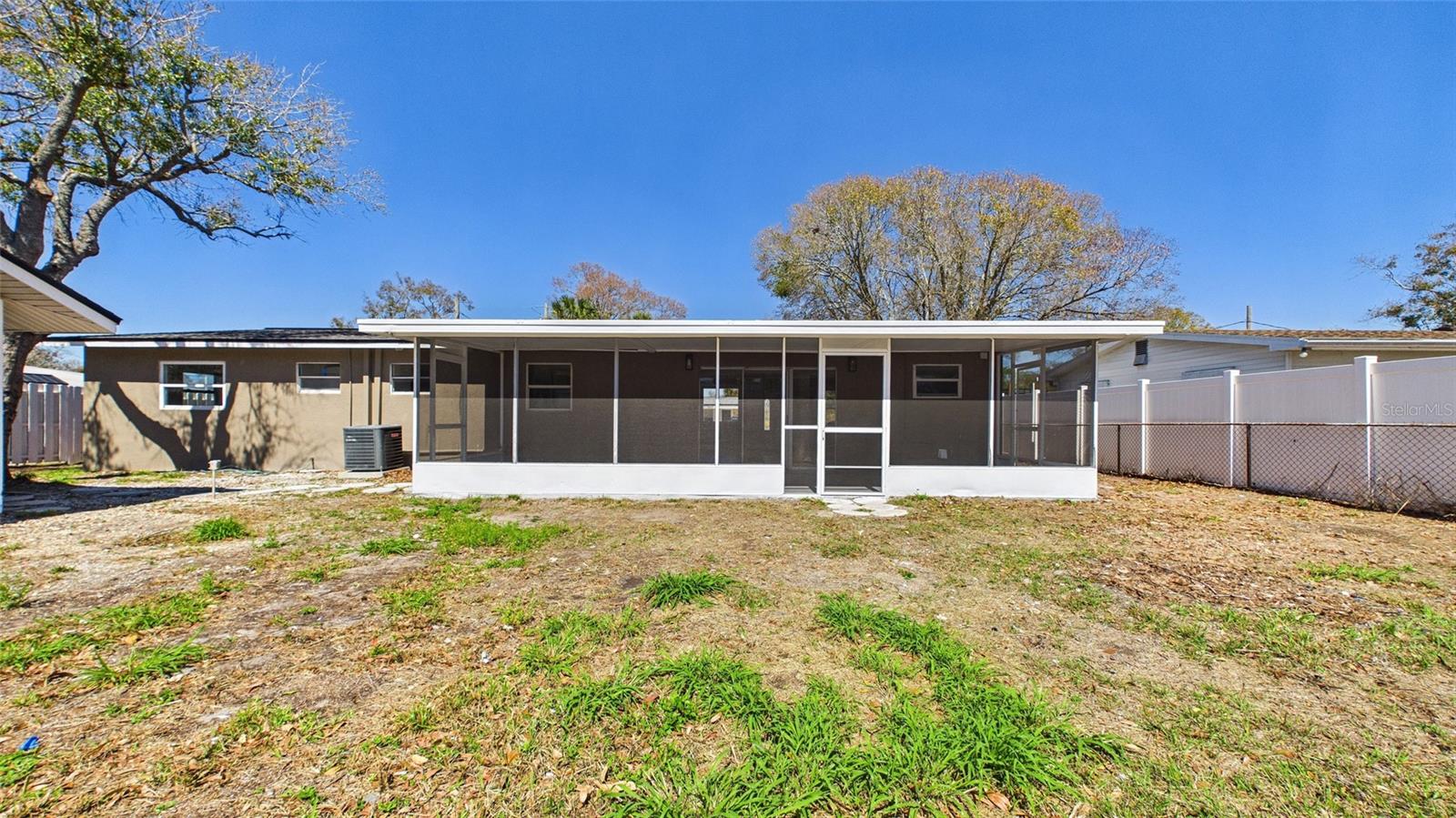 4418 W FAIRVIEW HTS — photo 43