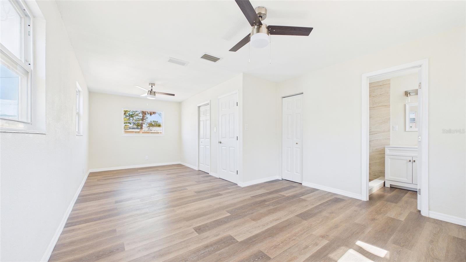 4418 W FAIRVIEW HTS — photo 21