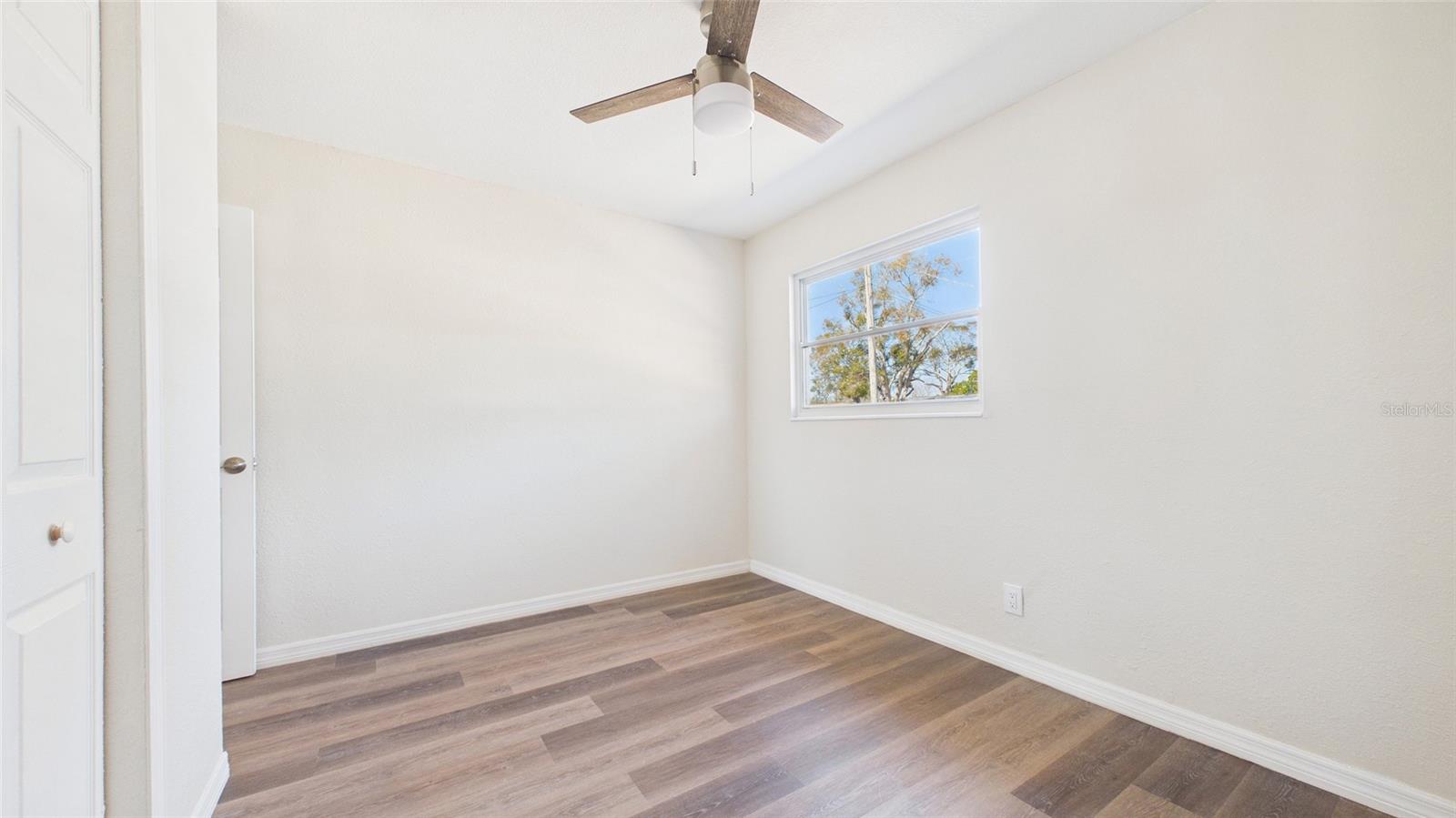 4418 W FAIRVIEW HTS — photo 31