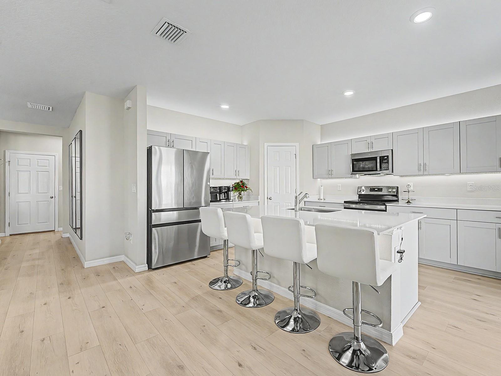 7587 STARFLOWER WAY — photo 12