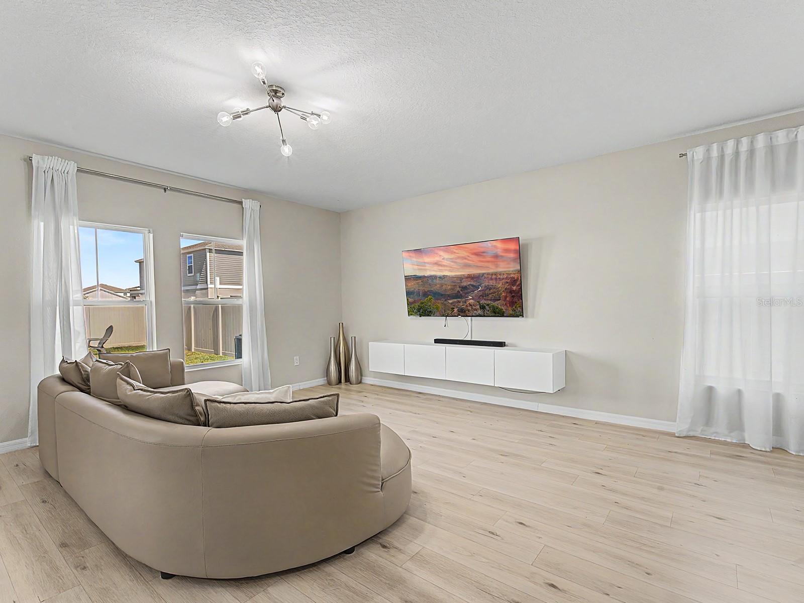 7587 STARFLOWER WAY — photo 6