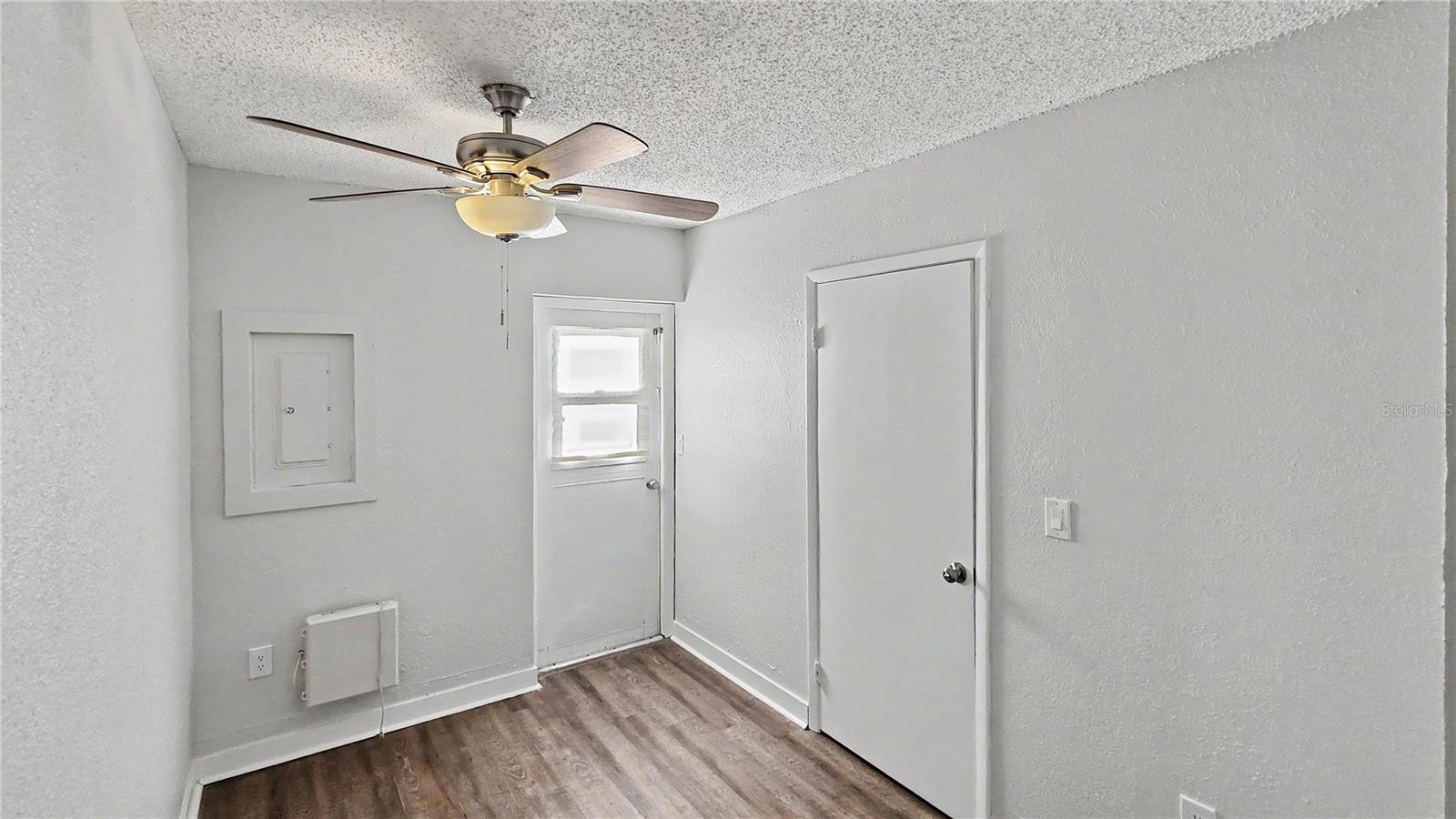 7419 IVORY TER — photo 26