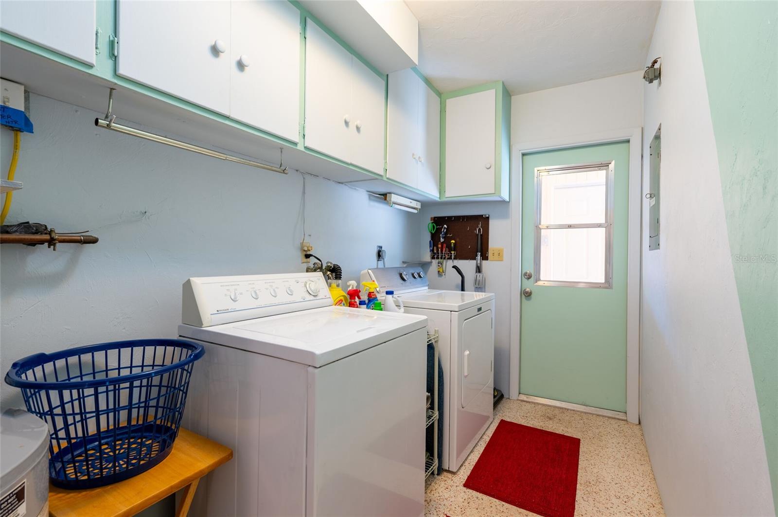 2215 GROVE ST — photo 20