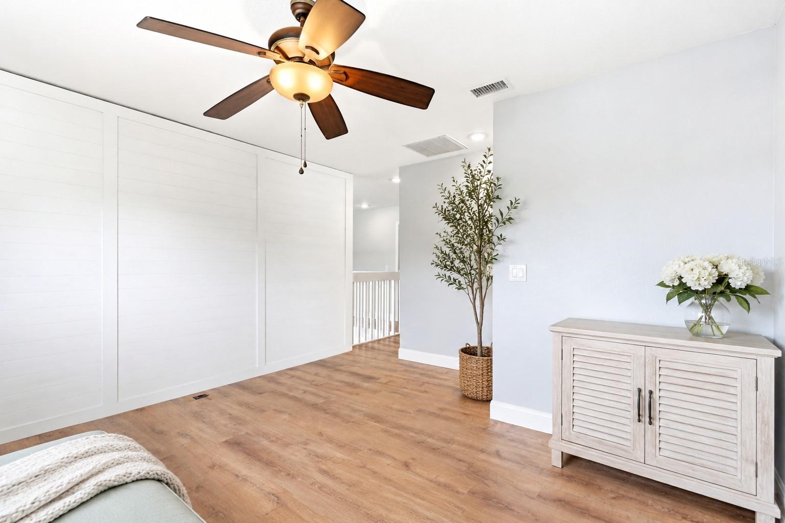1610 LEDGESTONE DR — photo 23