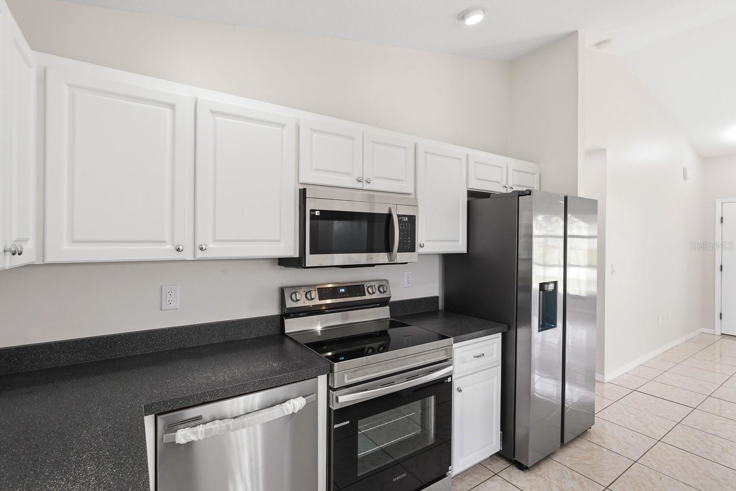 3781 WAYWARD AVE — photo 16