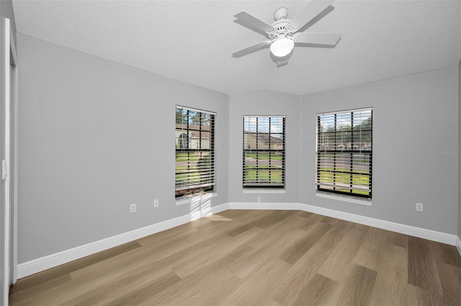 6240 FAIRSKIES DR — photo 38