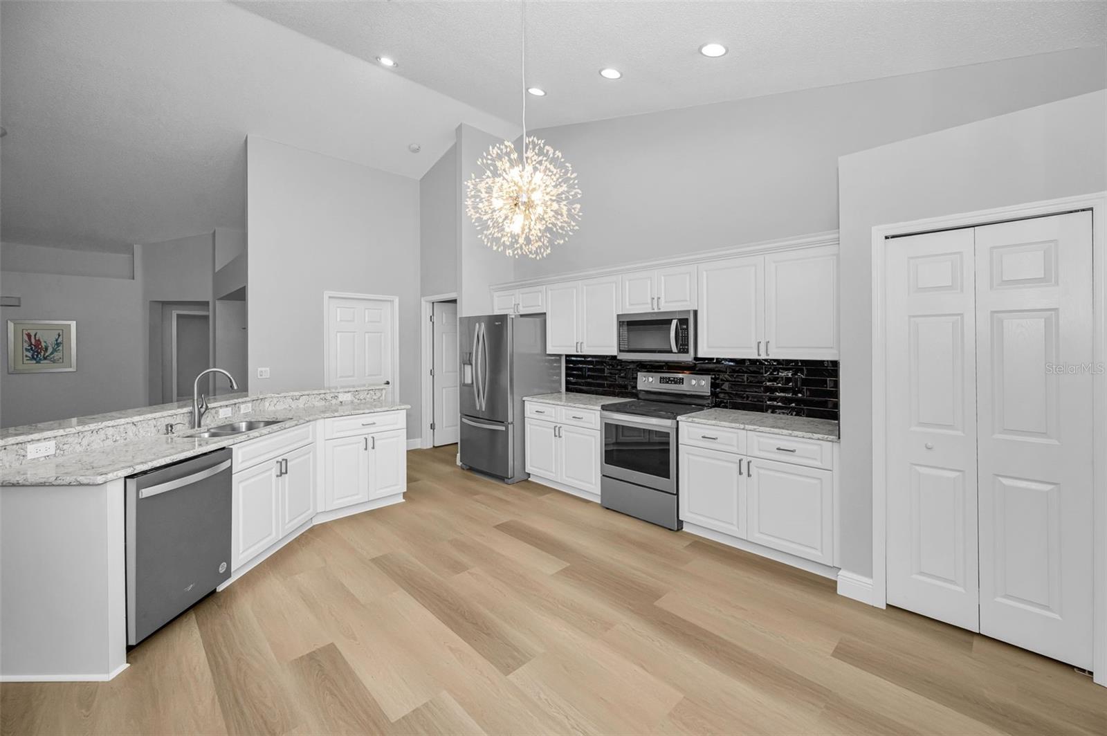 6240 FAIRSKIES DR — photo 25