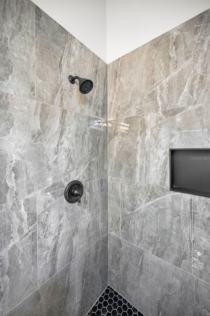 6240 FAIRSKIES DR — photo 33