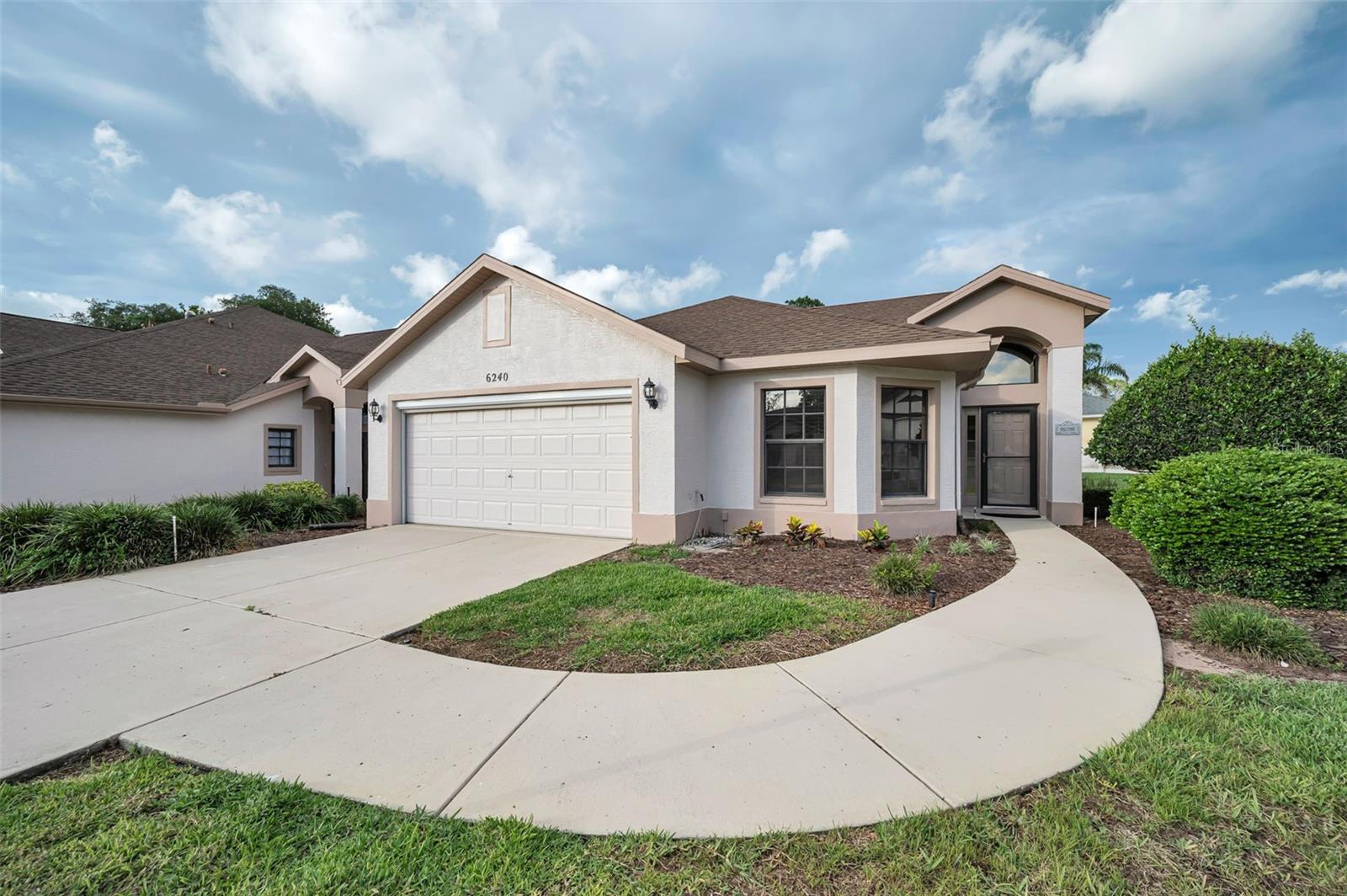 6240 FAIRSKIES DR — photo 7
