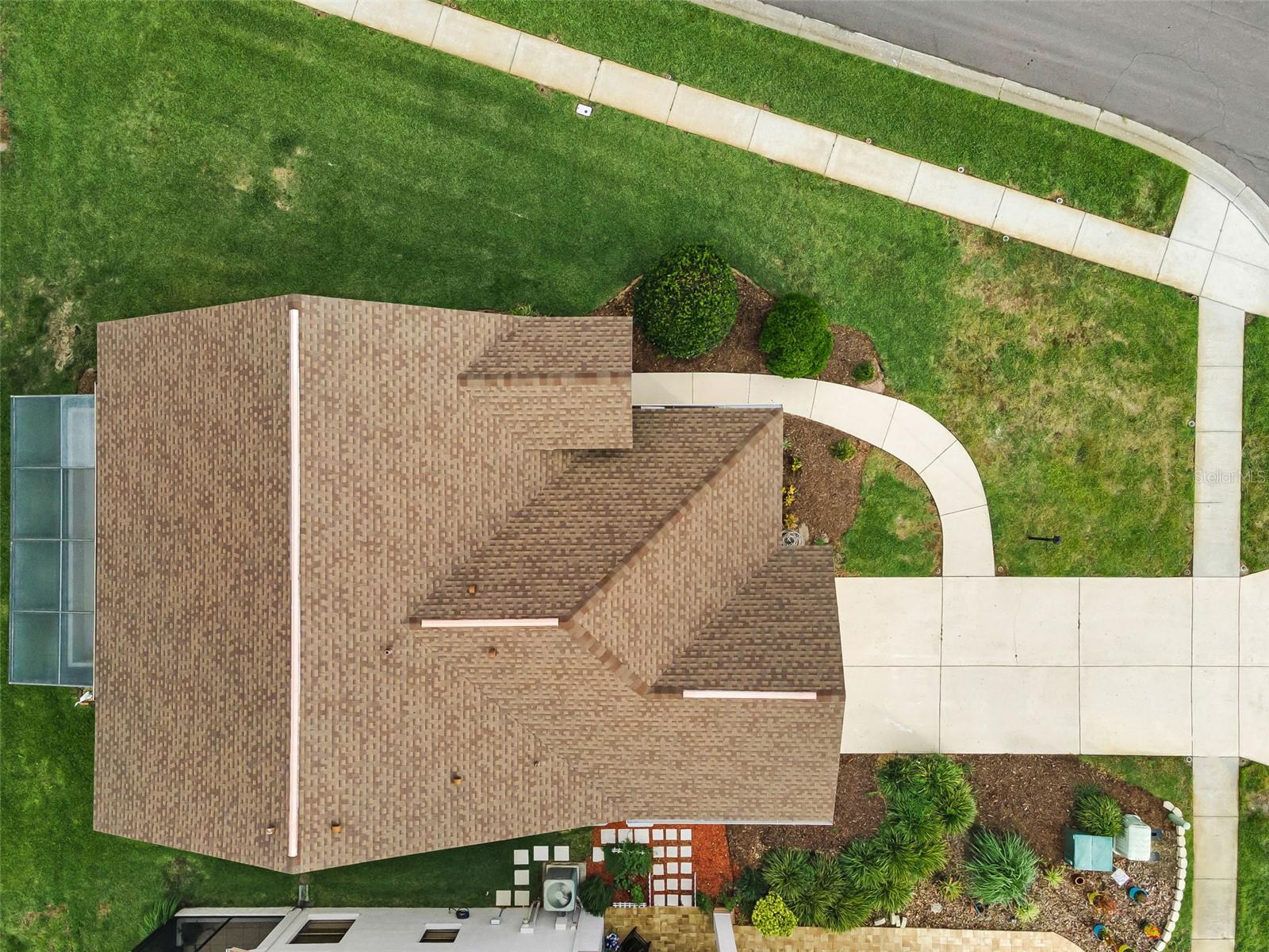 6240 FAIRSKIES DR — photo 12