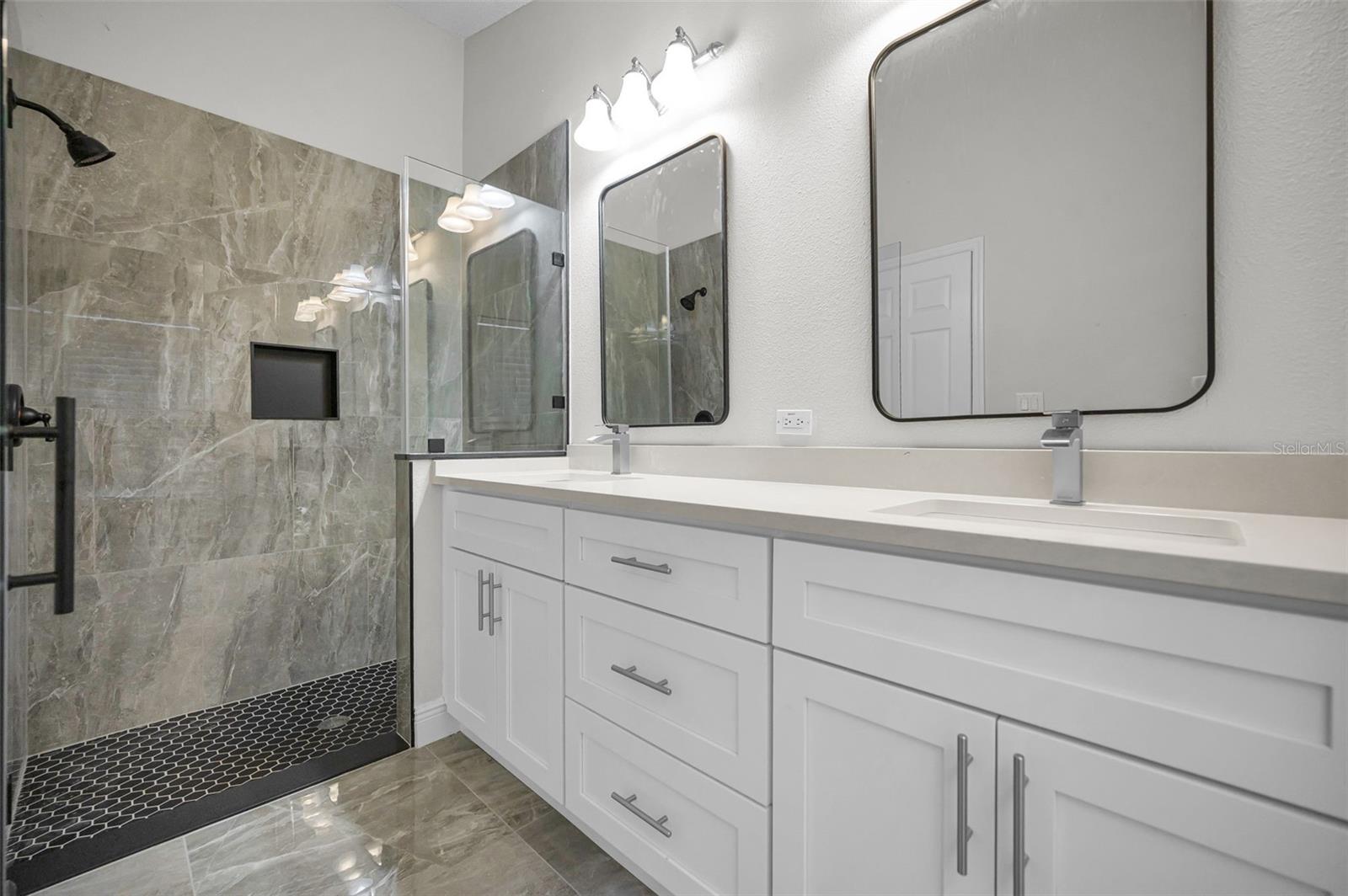 6240 FAIRSKIES DR — photo 34