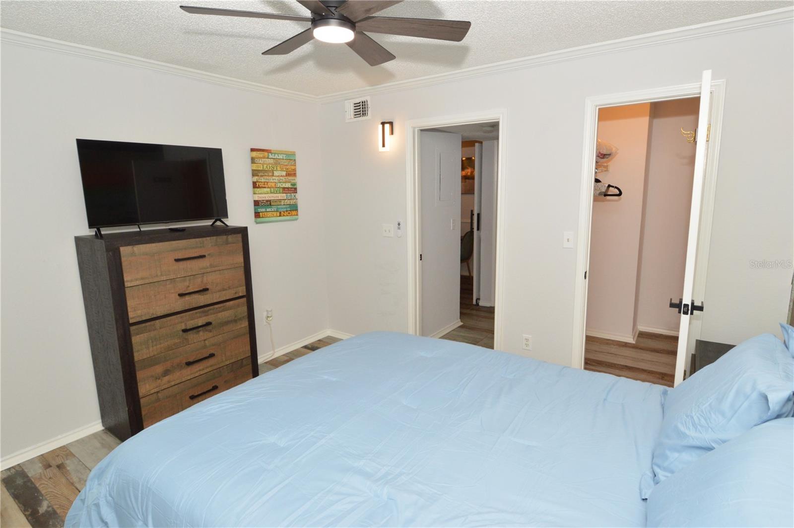 10200 GANDY BLVD N #1313 — photo 32