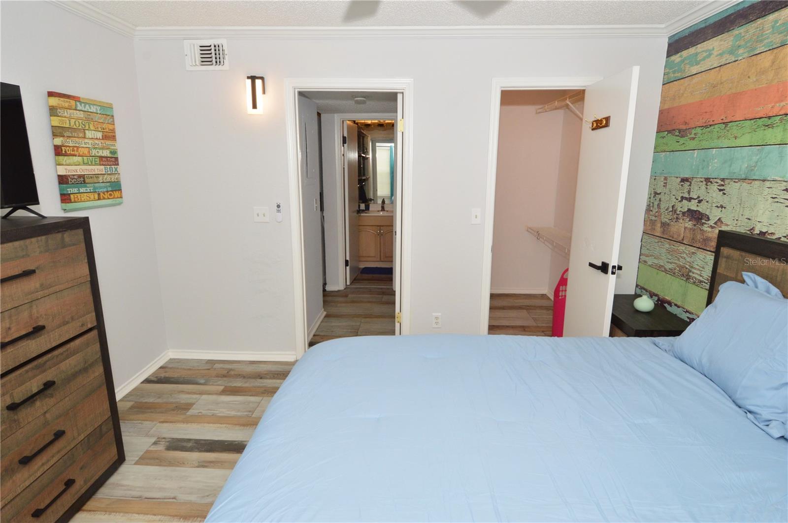 10200 GANDY BLVD N #1313 — photo 31