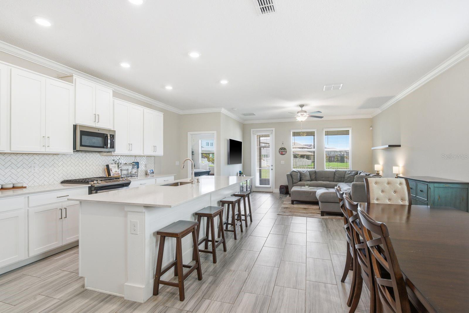 8683 WINNING FIELDS RD — photo 7