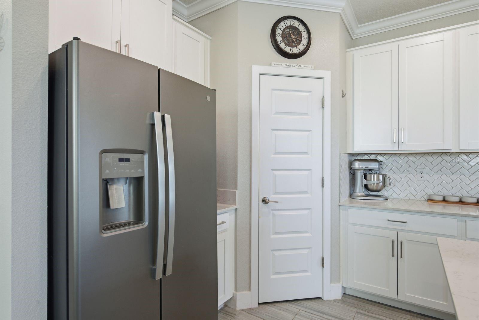 8683 WINNING FIELDS RD — photo 11