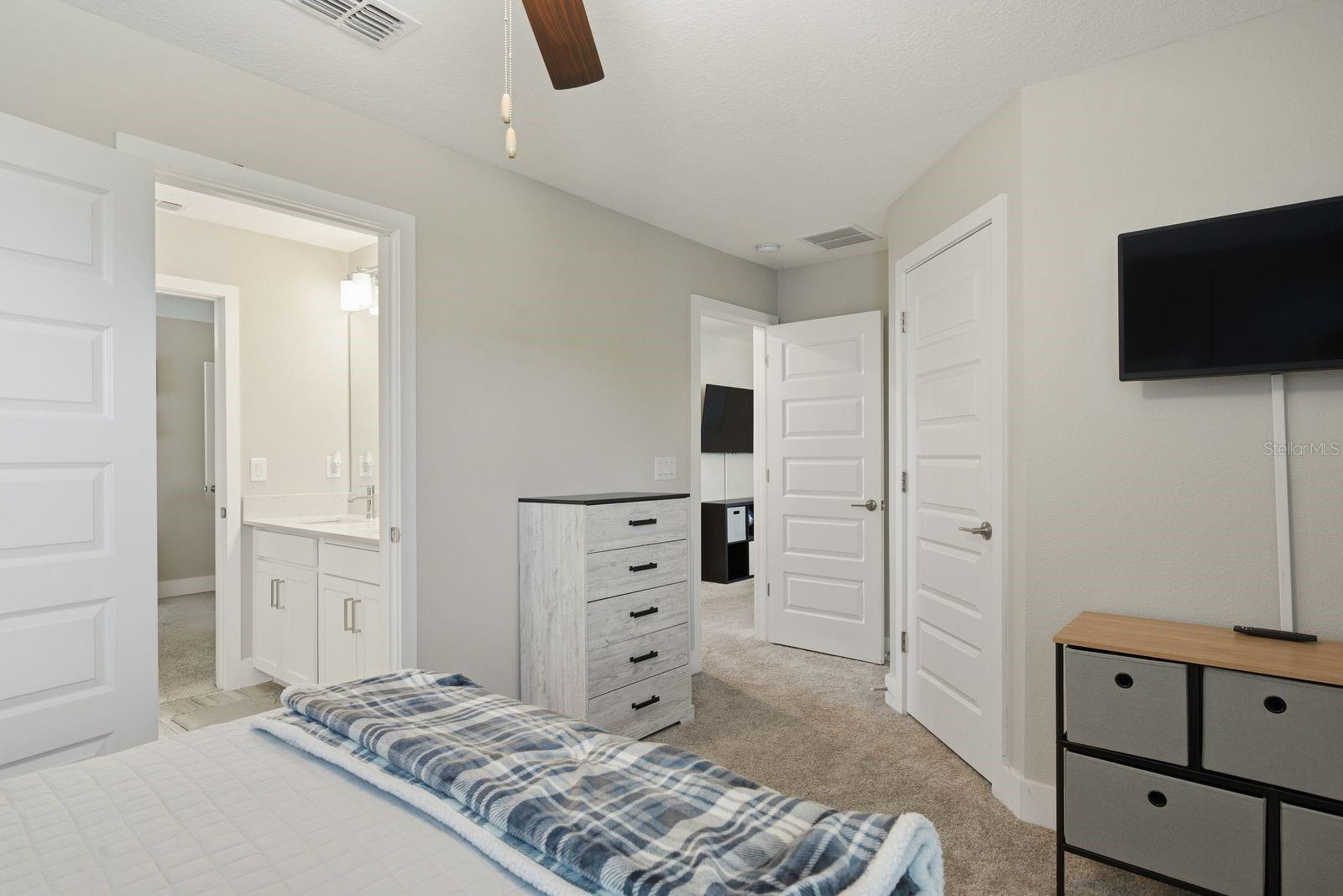 8683 WINNING FIELDS RD — photo 32