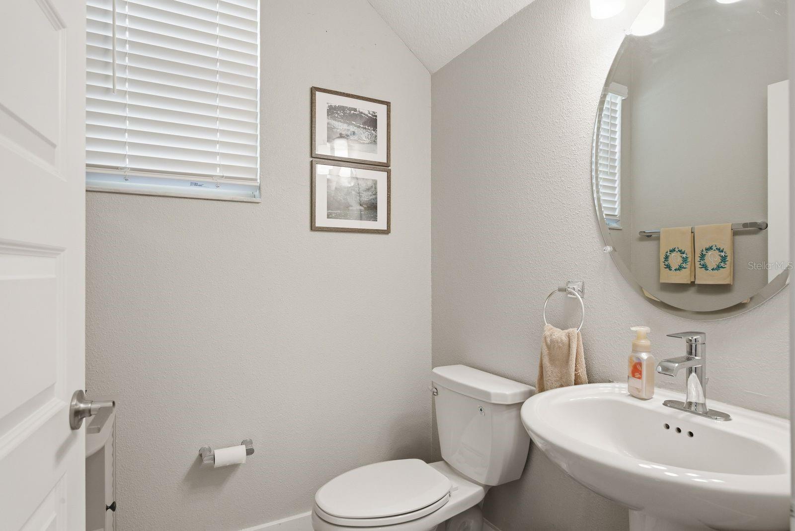 8683 WINNING FIELDS RD — photo 18