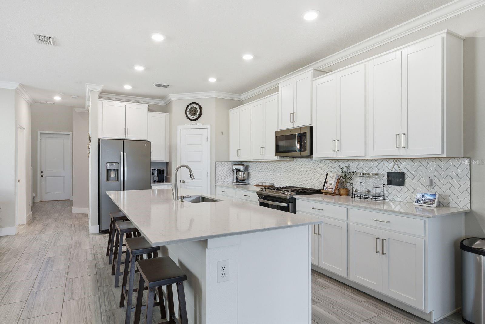 8683 WINNING FIELDS RD — photo 9