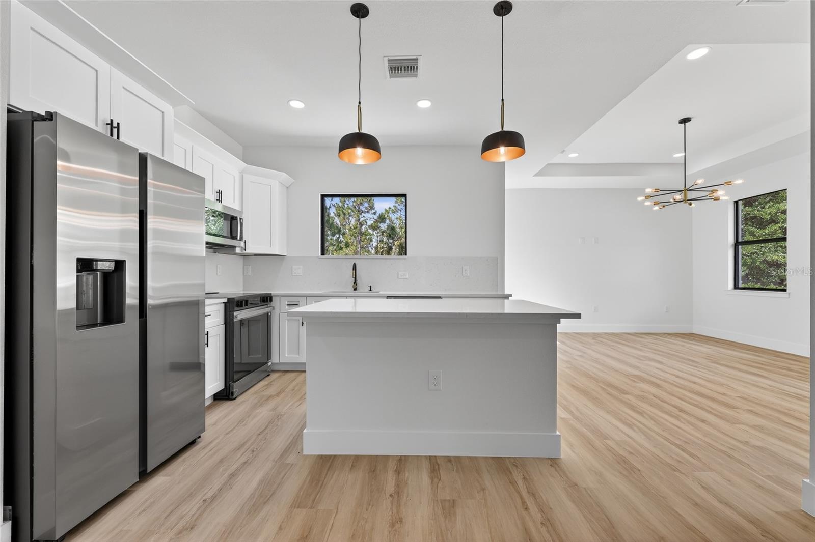 7841 SONTAG AVE — photo 14