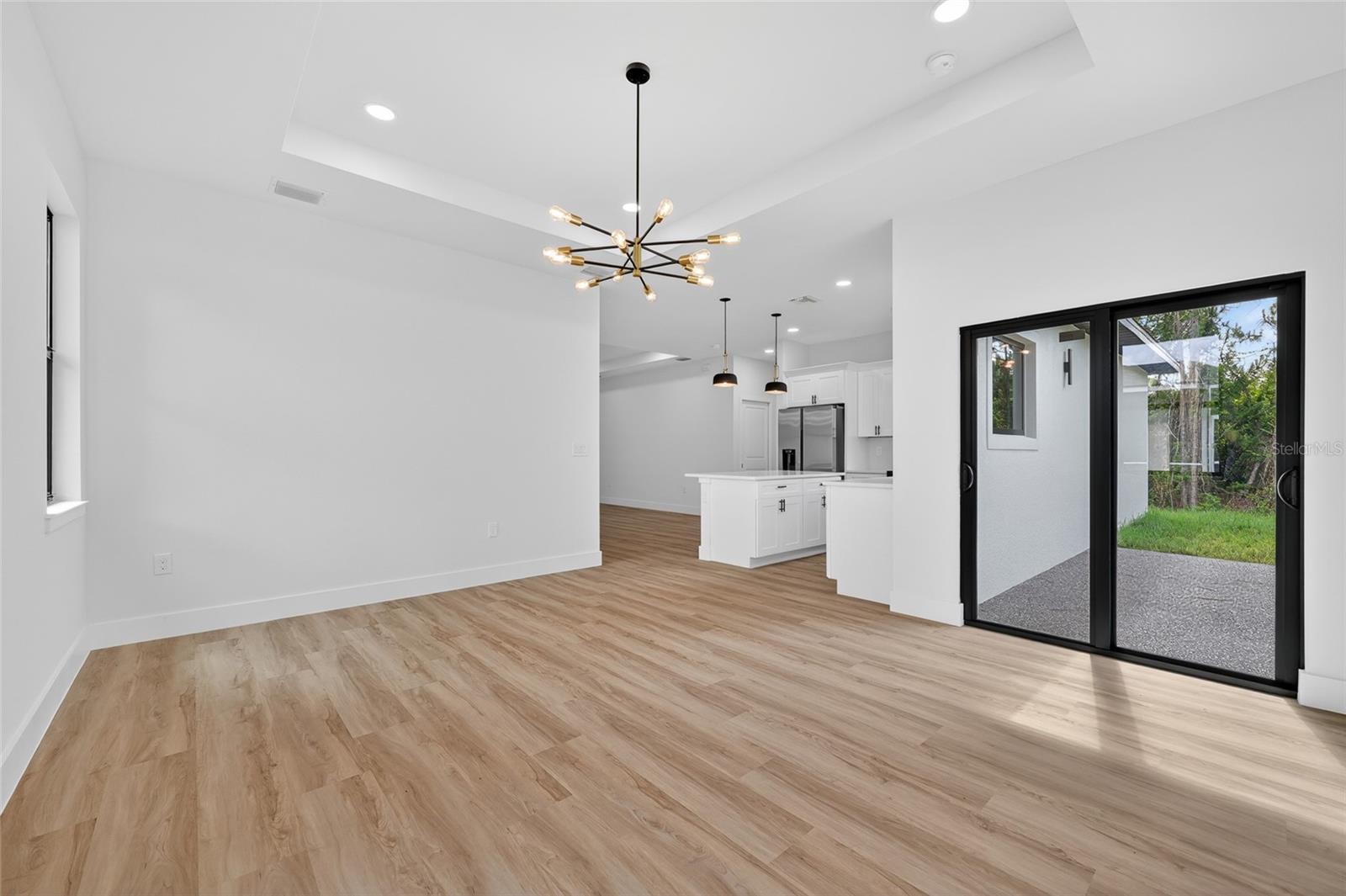 7841 SONTAG AVE — photo 10