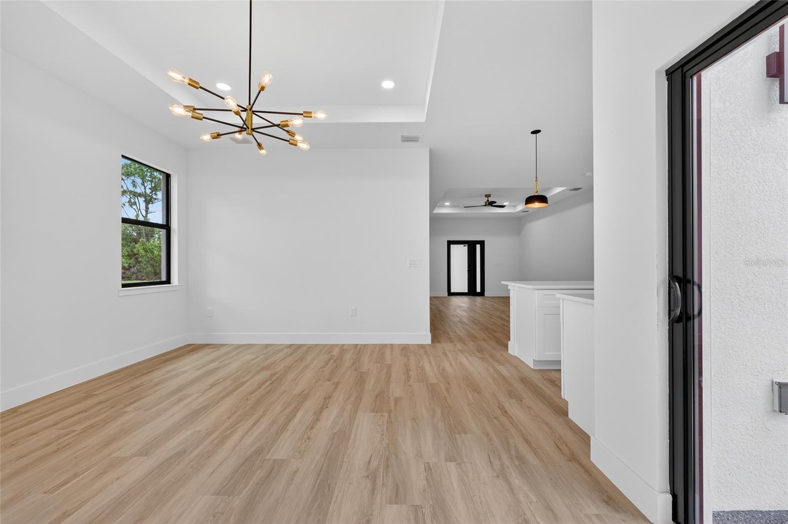 7841 SONTAG AVE — photo 12