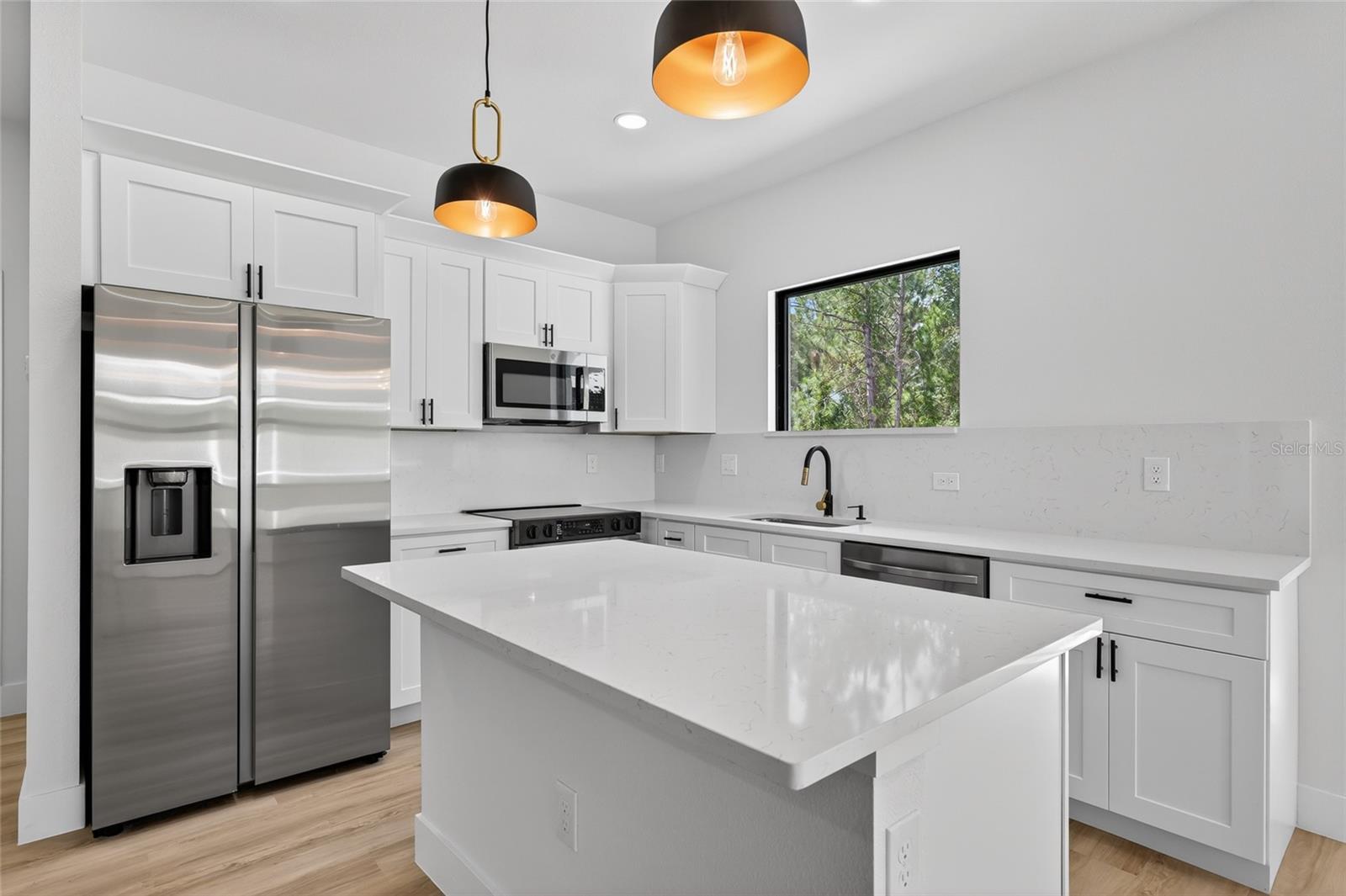7841 SONTAG AVE — photo 17