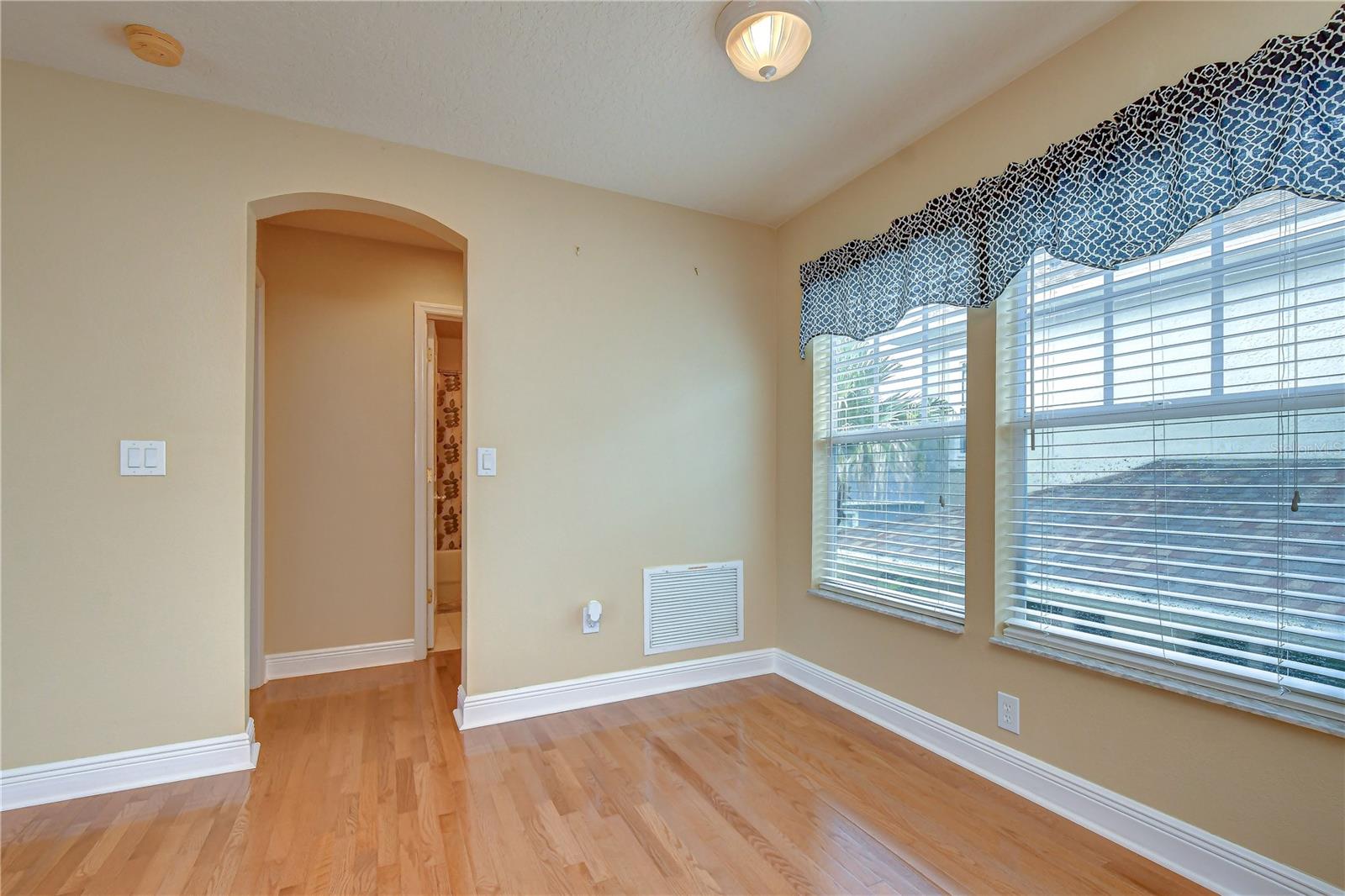 6135 CHURCHSIDE DR — photo 43