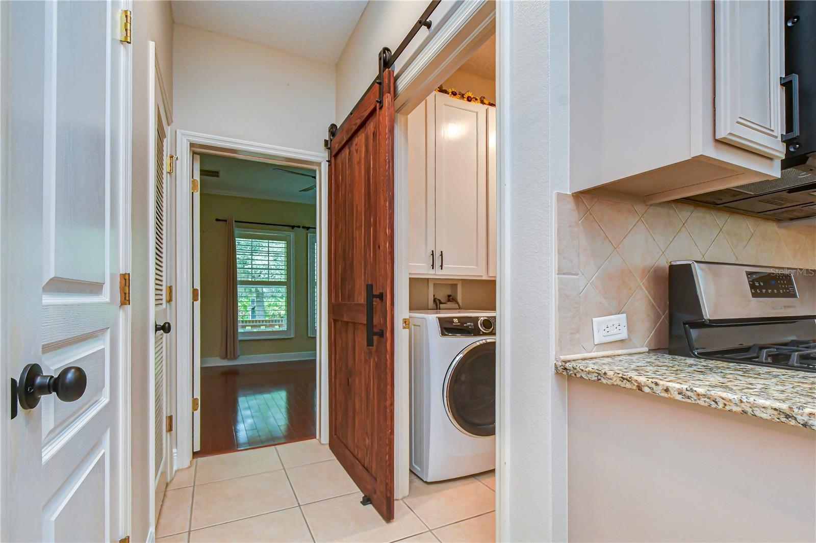 6135 CHURCHSIDE DR — photo 33