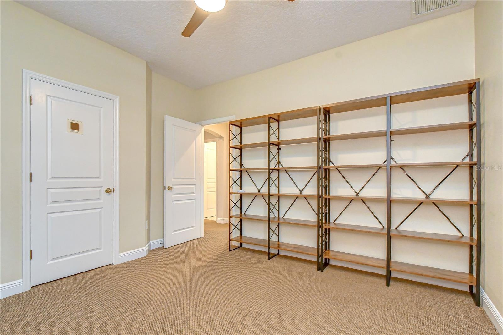 6135 CHURCHSIDE DR — photo 28