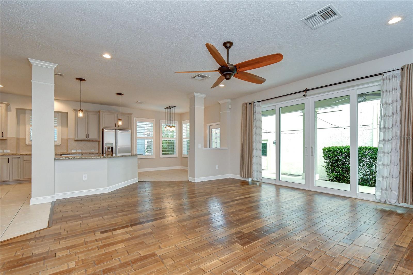 6135 CHURCHSIDE DR — photo 16
