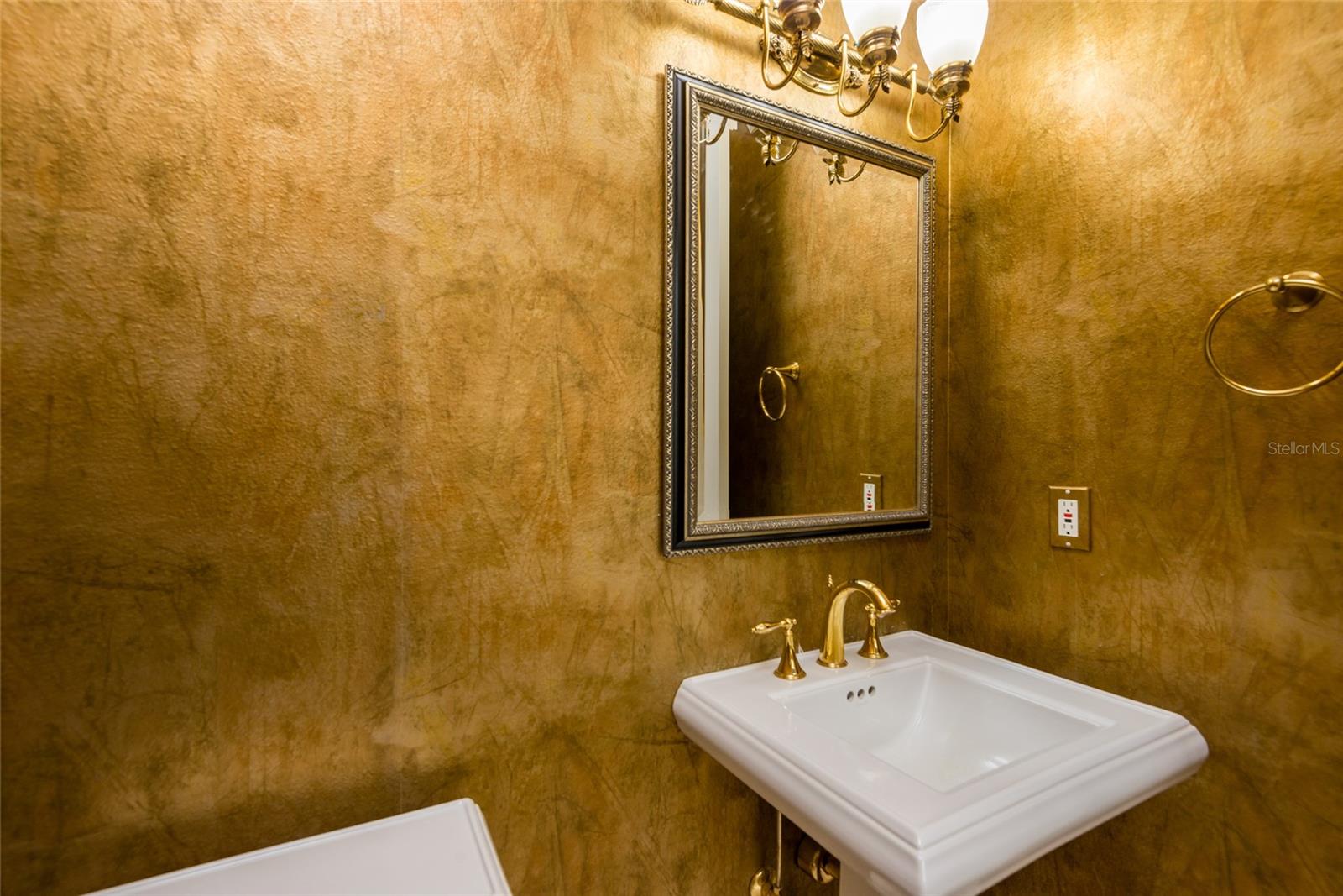 7902 FOXCATCHER CT — photo 28